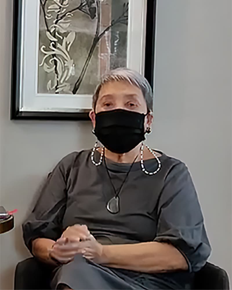 ผู้ใช้เครื่องช่วยฟัง คุณ สุมนมาลย์ กุลฐานะเจริญ